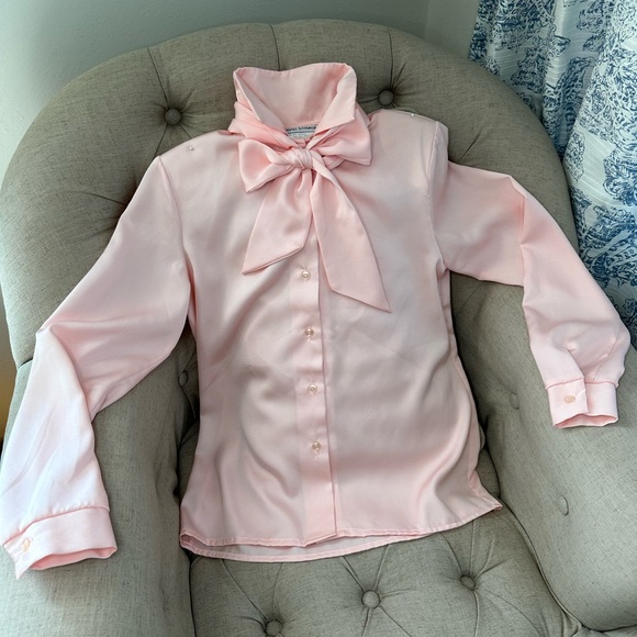 Tops - SOLD! Vintage pink size 6 David Strauss tie neck blouse.